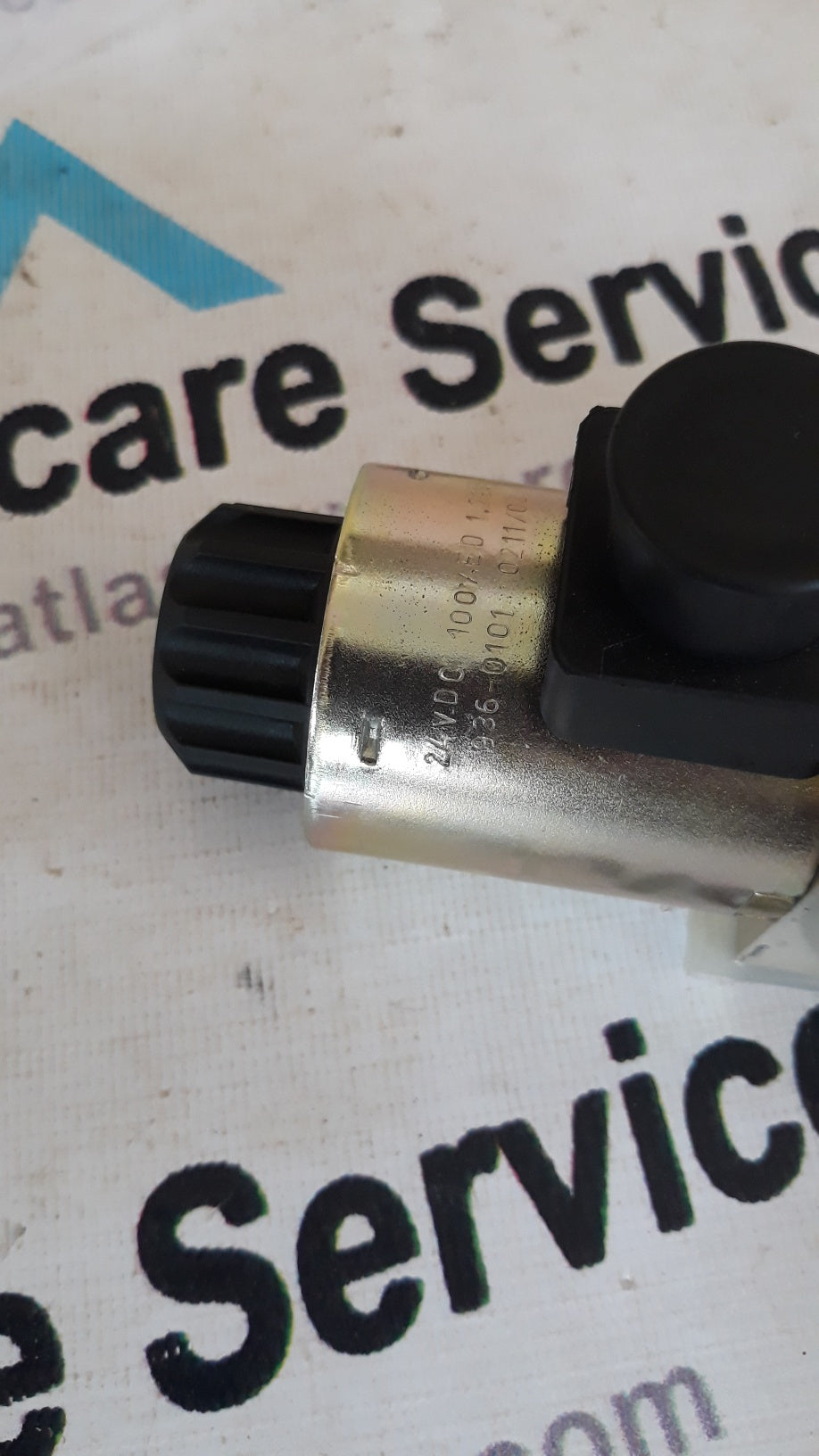 LIEBHERR DIRECTIONAL CONTROL VALVE