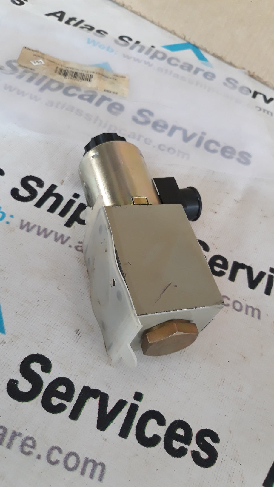 LIEBHERR DIRECTIONAL CONTROL VALVE