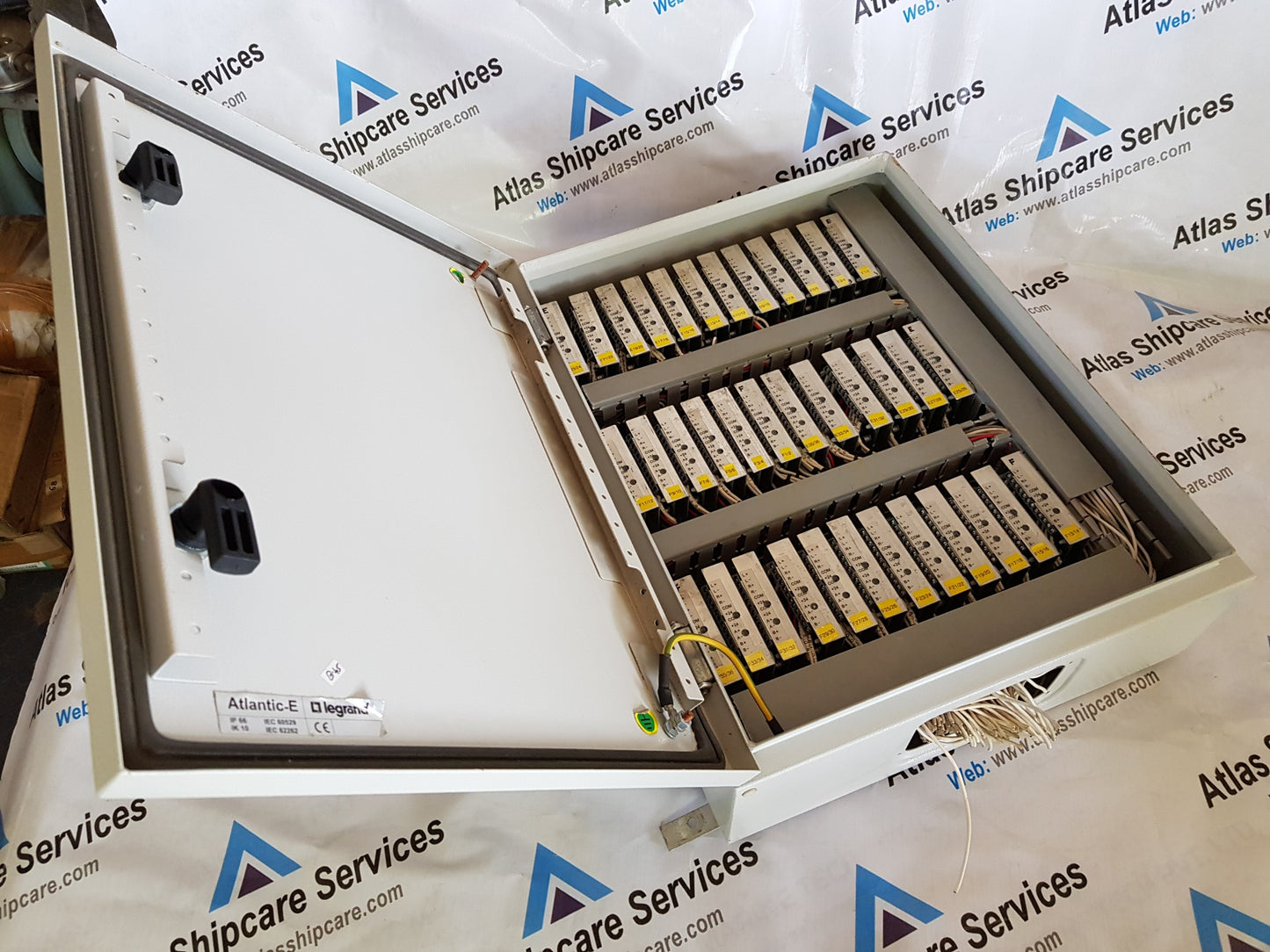 DDM800 ENCLOSURE PANEL