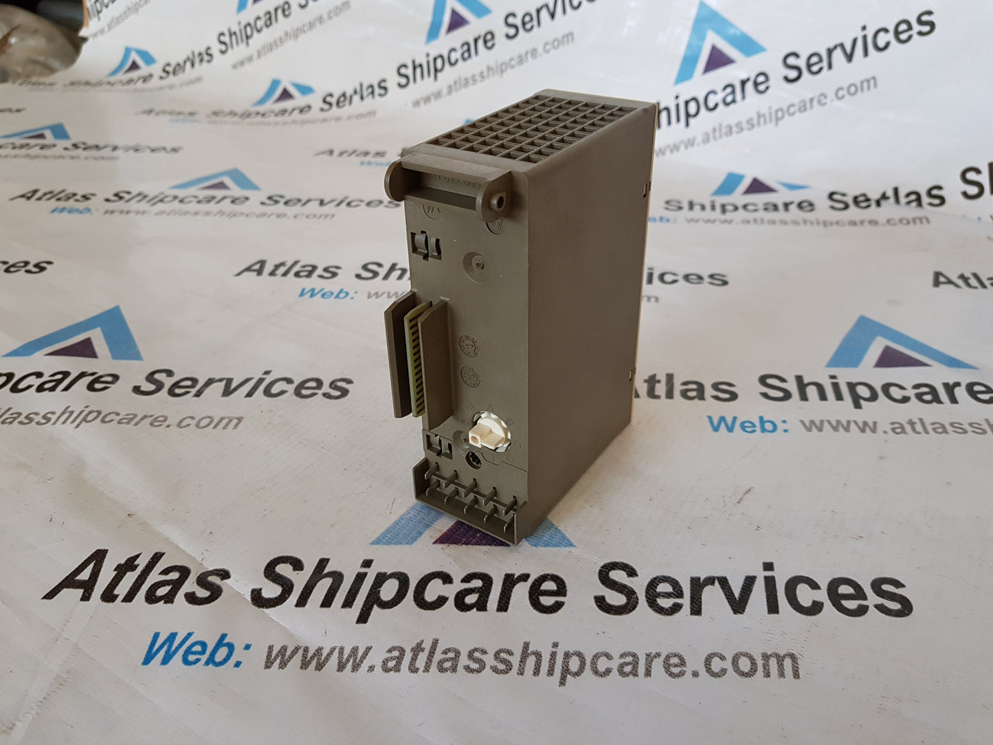 SIEMENS SIMATIC S5 6ES5 452-8MR11 OUTPUT MODULE