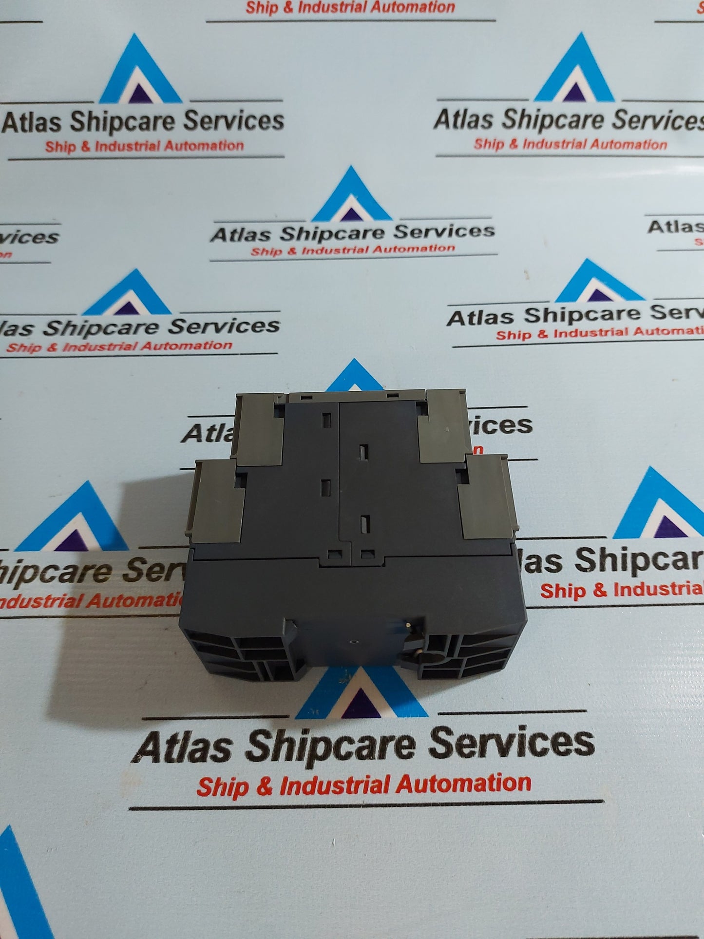 ABB C513-W TEMPERATURE MONITORING RELAY 1SAR700110R0010