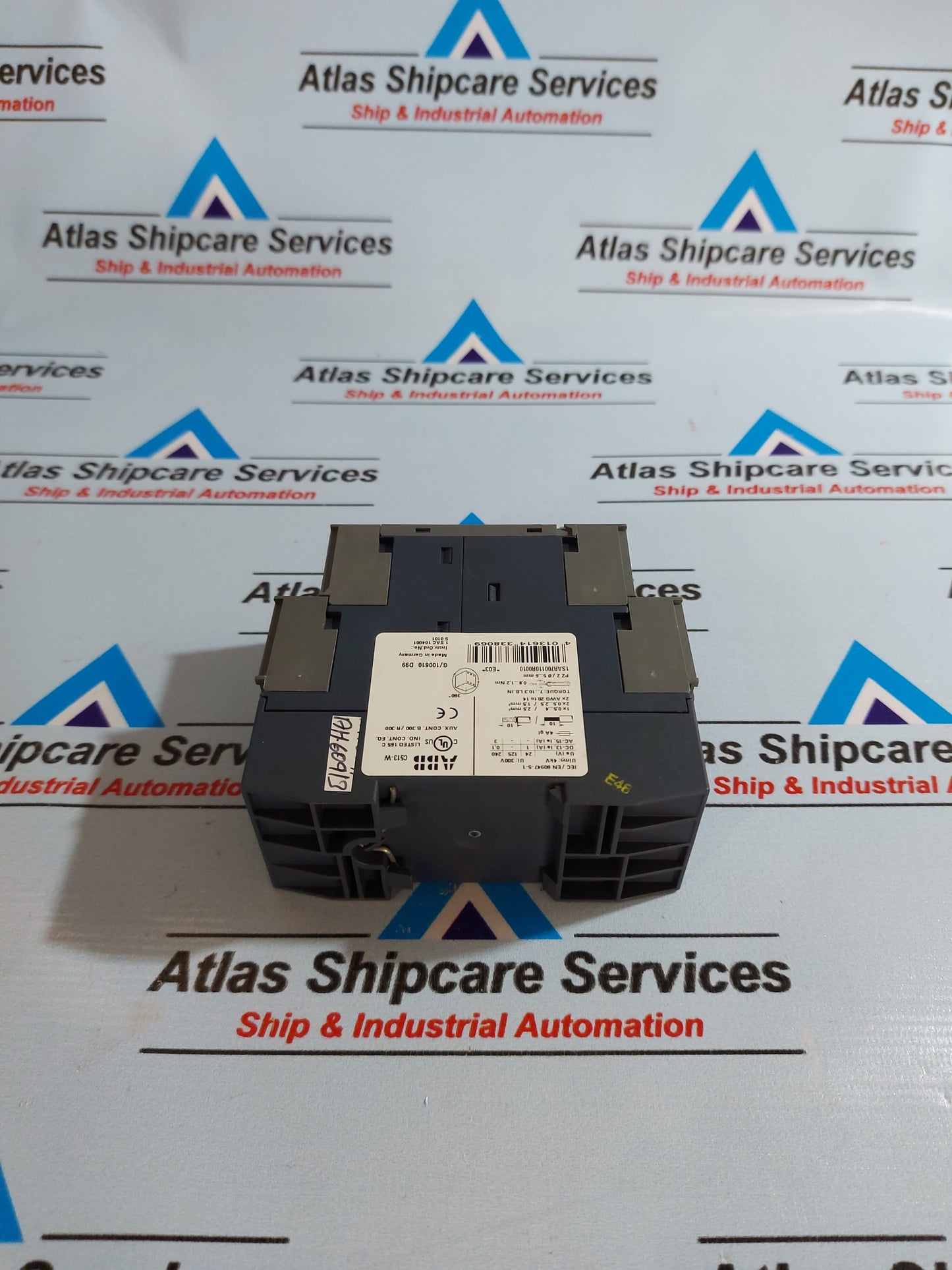 ABB C513-W TEMPERATURE MONITORING RELAY 1SAR700110R0010