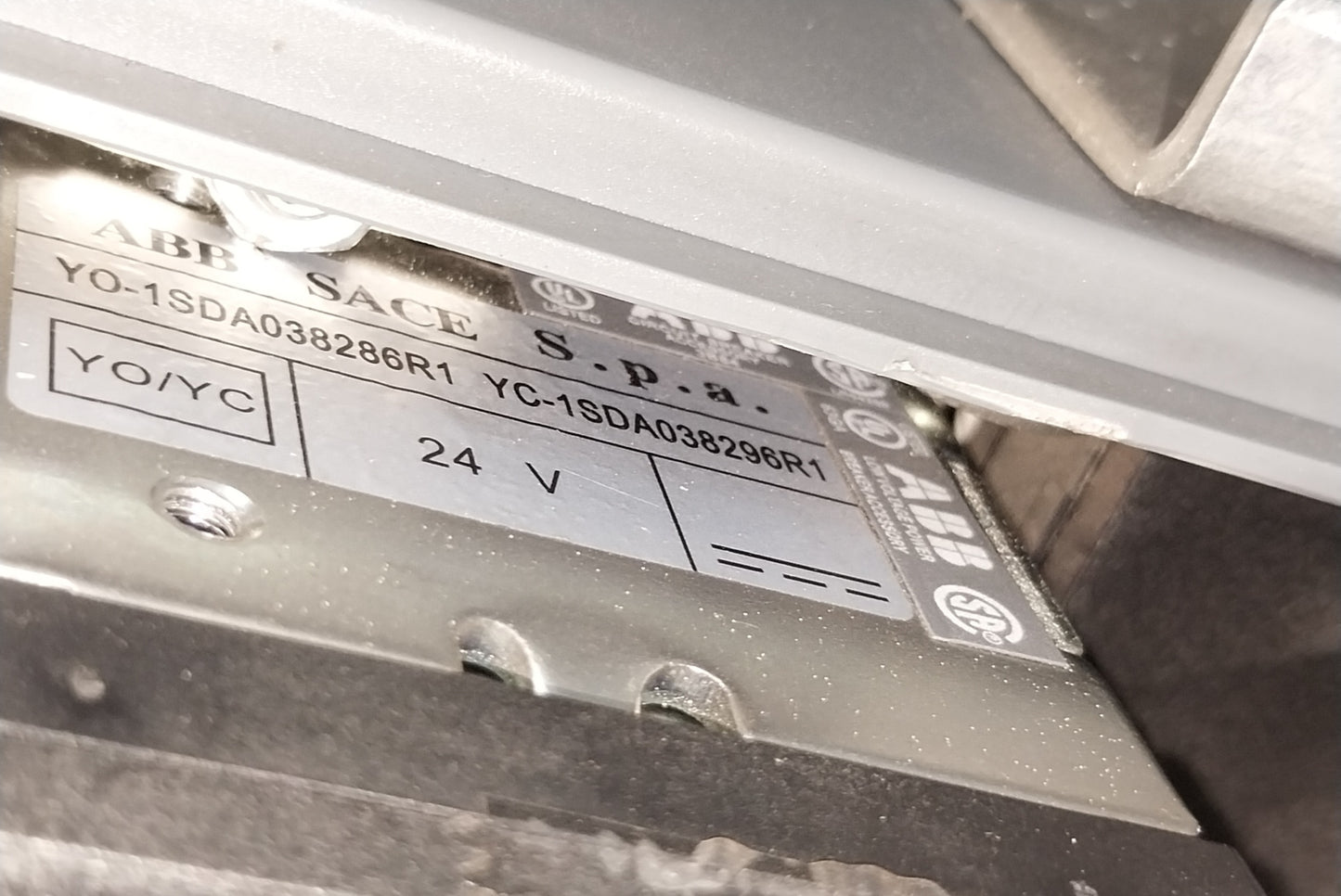 ABB SACE E1N 16 EMAX CIRCUIT BRAKER 1600A 690V SACE PR121/P