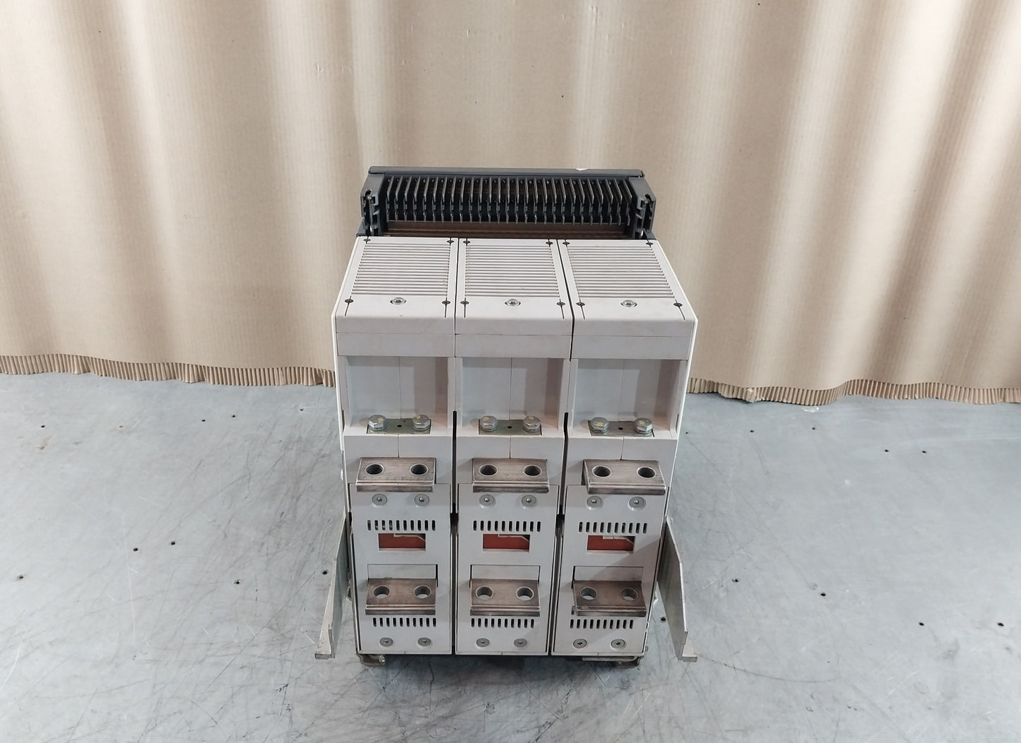 ABB SACE E1N 16 EMAX CIRCUIT BRAKER 1600A 690V SACE PR121/P