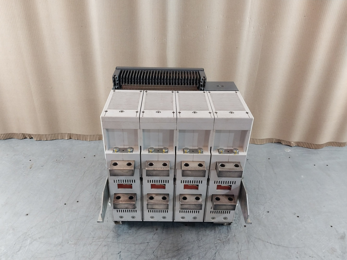 ABB SACE E2N 20 Emax CIRCUIT BREAKER 2000A SACE PR121/P