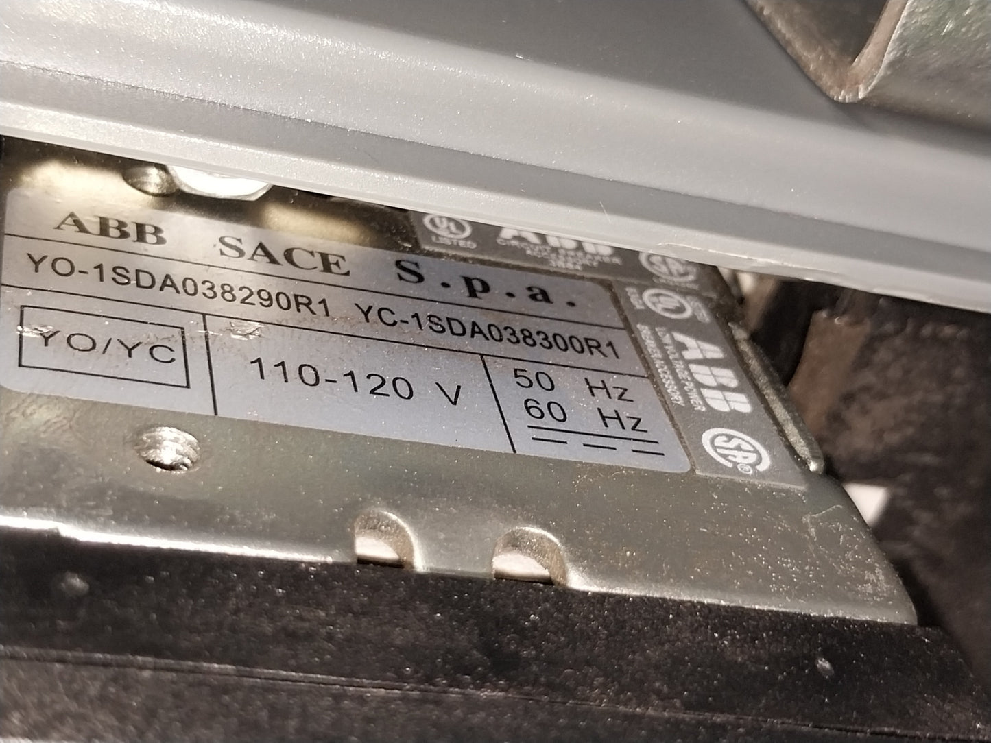 ABB SACE E2S20 AIR CIRCUIT BREAKER 2000A 690V SACE PR121/P