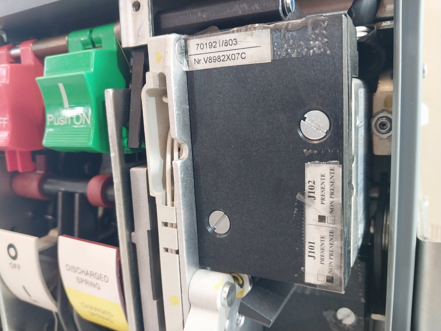 ABB SACE E2S20 AIR CIRCUIT BREAKER 2000A 690V SACE PR121/P