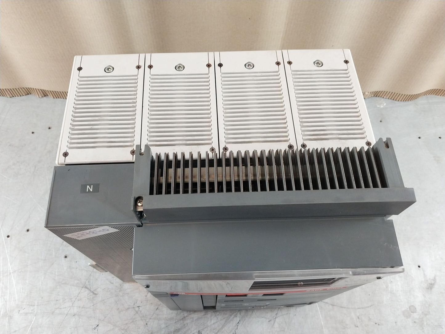 ABB SACE E2S20 AIR CIRCUIT BREAKER 2000A 690V SACE PR121/P