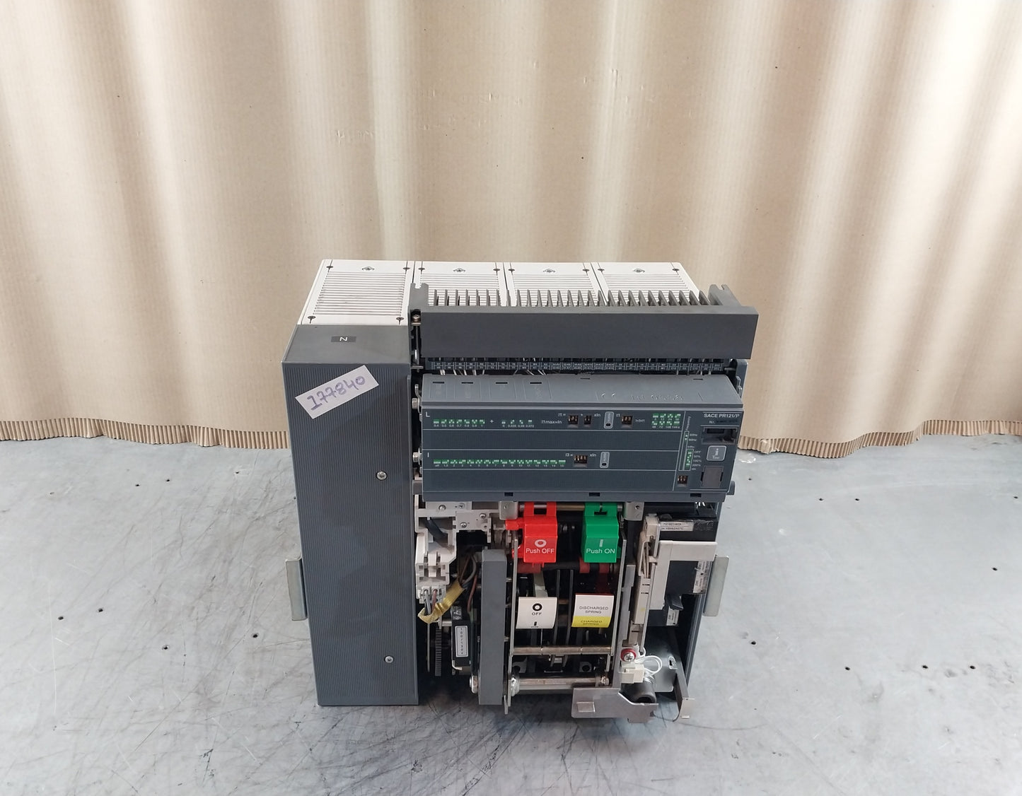 ABB SACE E2S20 AIR CIRCUIT BREAKER 2000A 690V SACE PR121/P