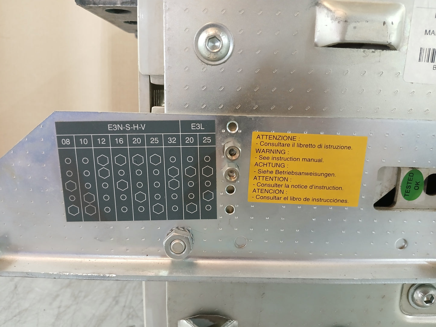 ABB SACE Emax SACE PR122/P-LSIG LOW-VOLTAGE AIR CIRCUIT BREAKER 3200A 690V