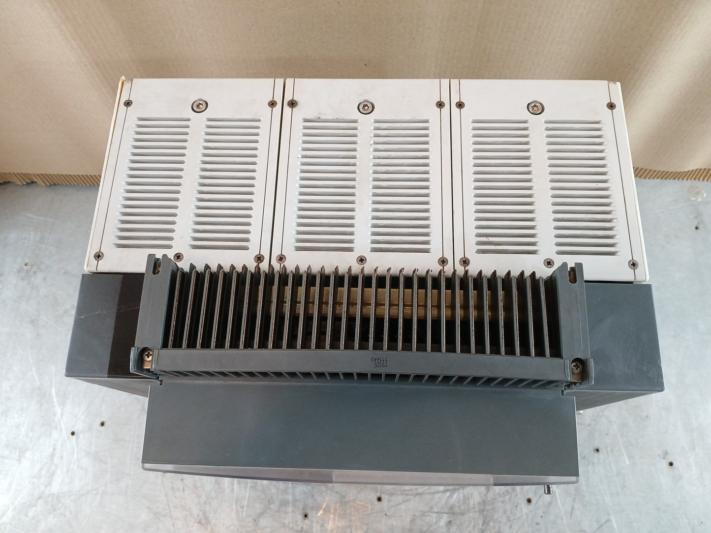 ABB SACE Emax SACE PR122/P-LSIG LOW-VOLTAGE AIR CIRCUIT BREAKER 3200A 690V
