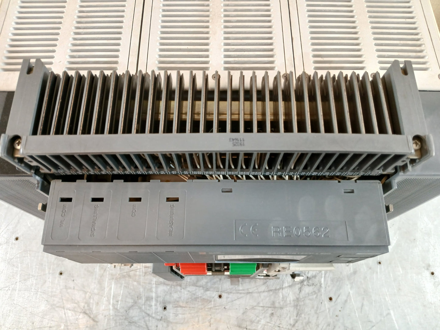 ABB SACE Emax SACE PR122/P-LSIG LOW-VOLTAGE AIR CIRCUIT BREAKER 3200A 690V