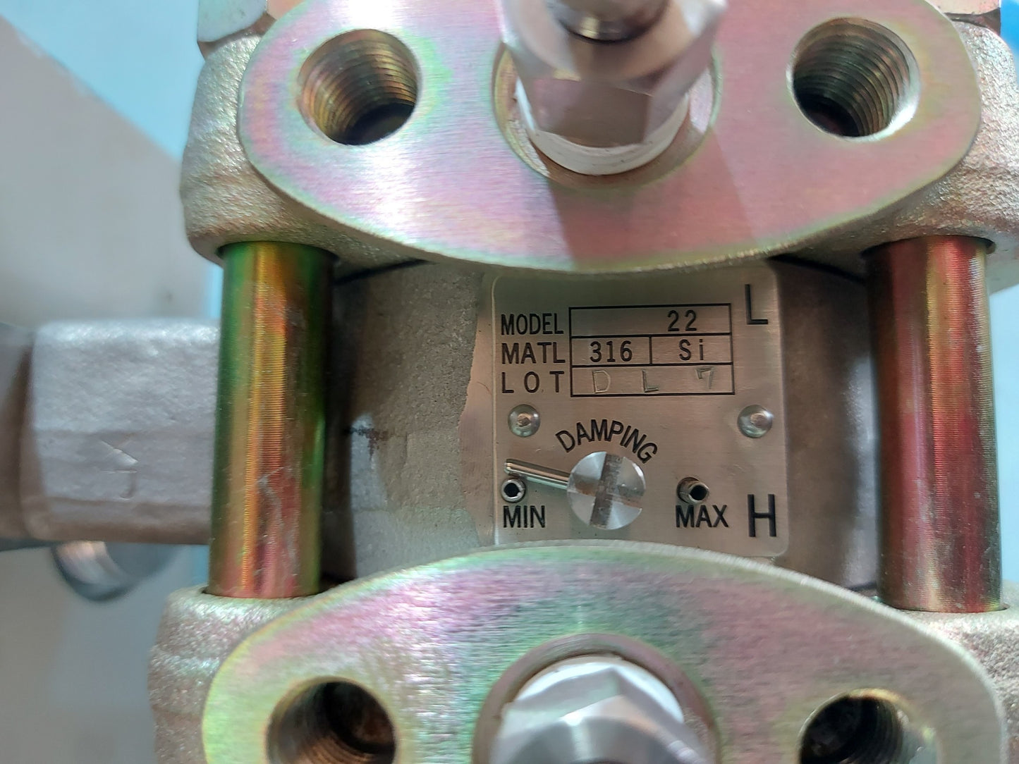 AZBIL KDP22Y-1122A1-67 WATER LEVEL TRANSMITTER
