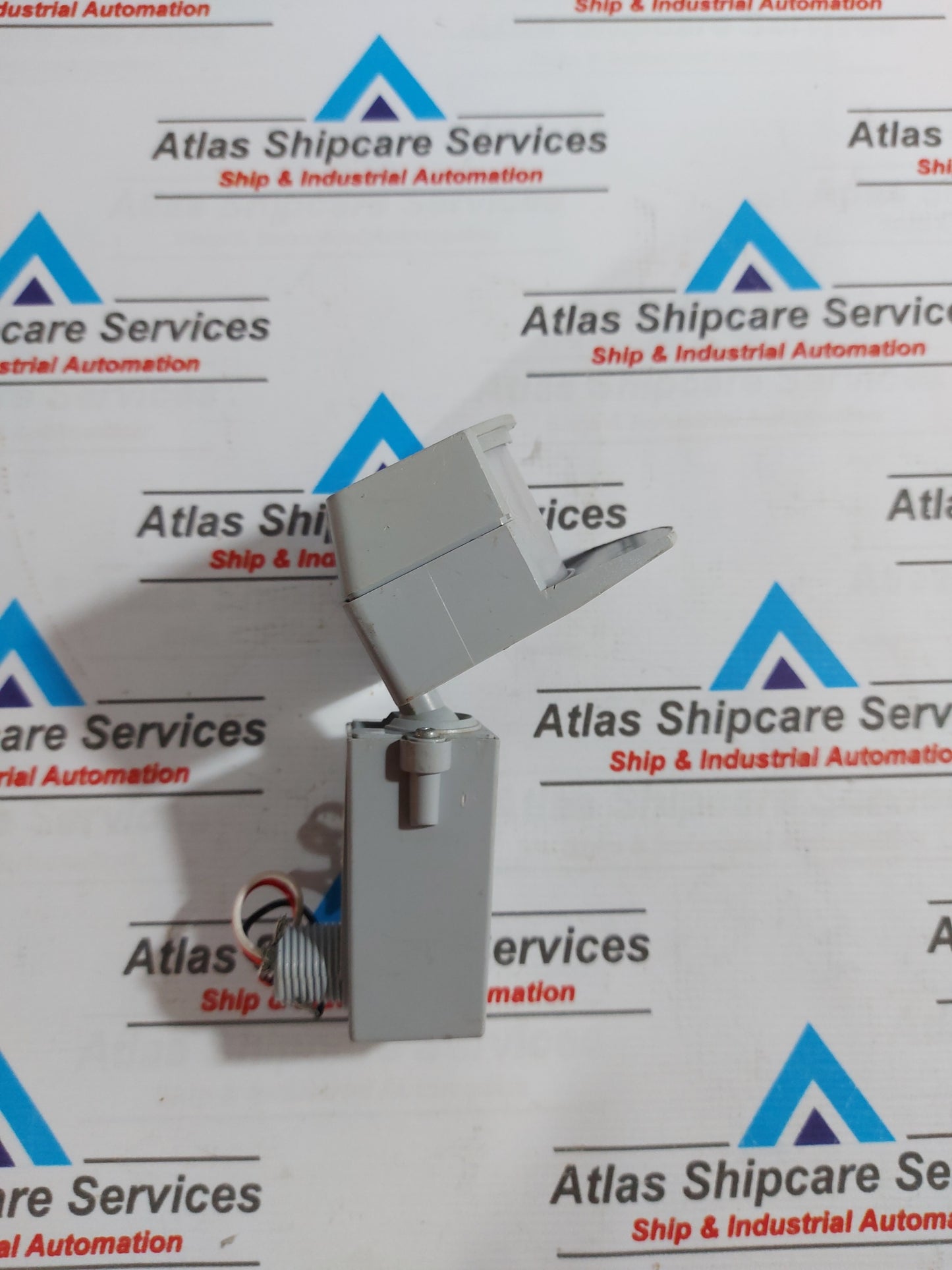 BRINKMANN IR241 INFRARED MOTION DETECTOR 120VAC 60Hz
