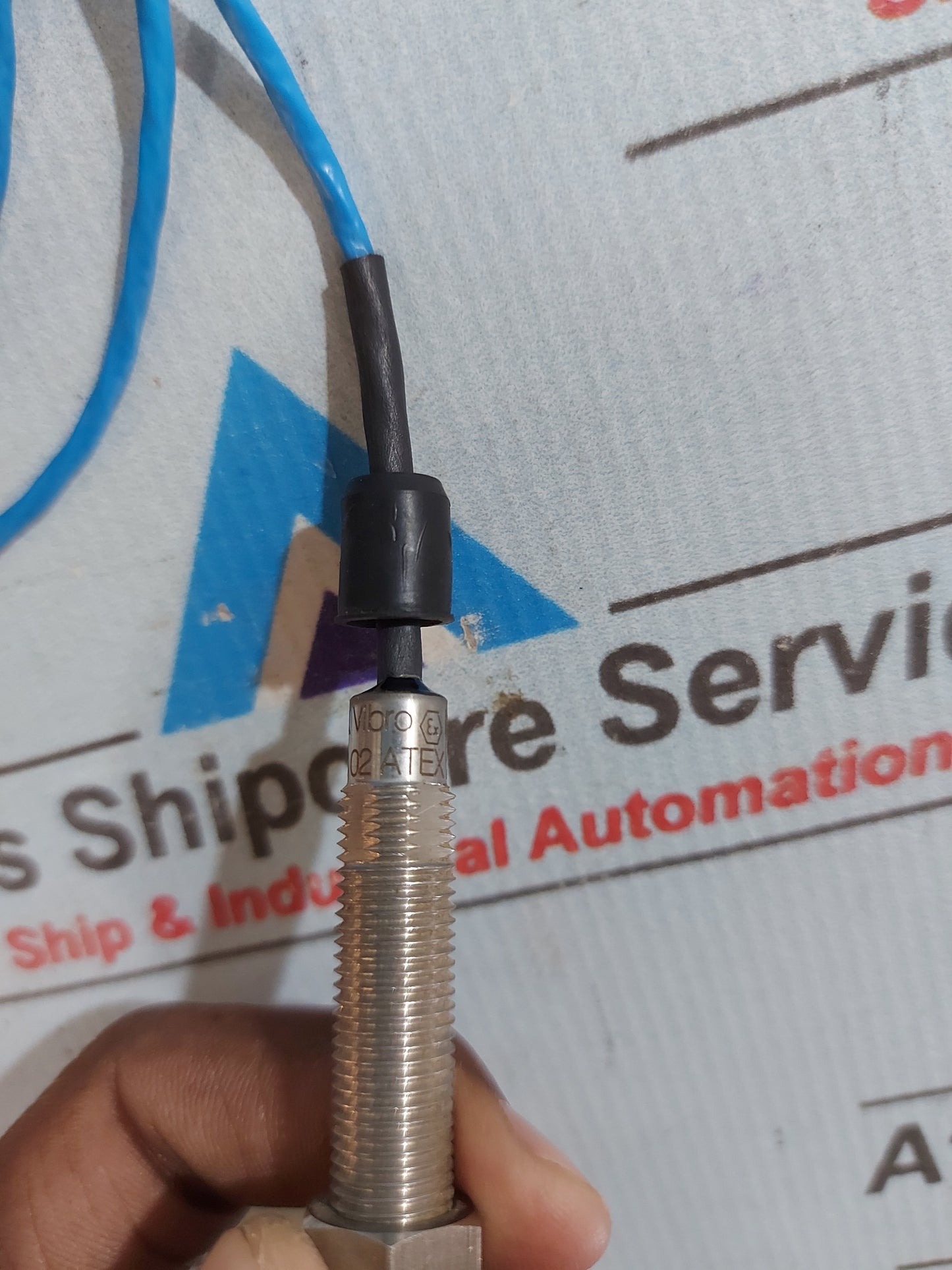 B&K VIBRO INA-081/4/070/50/0/205 INTEGRATED DISPLACEMENT SENSOR