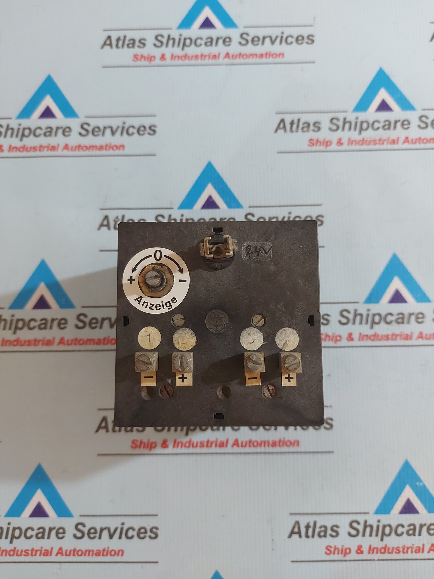 DR.E.HORN EA 96x96.2 s S16-3 DW R.P.M. METER