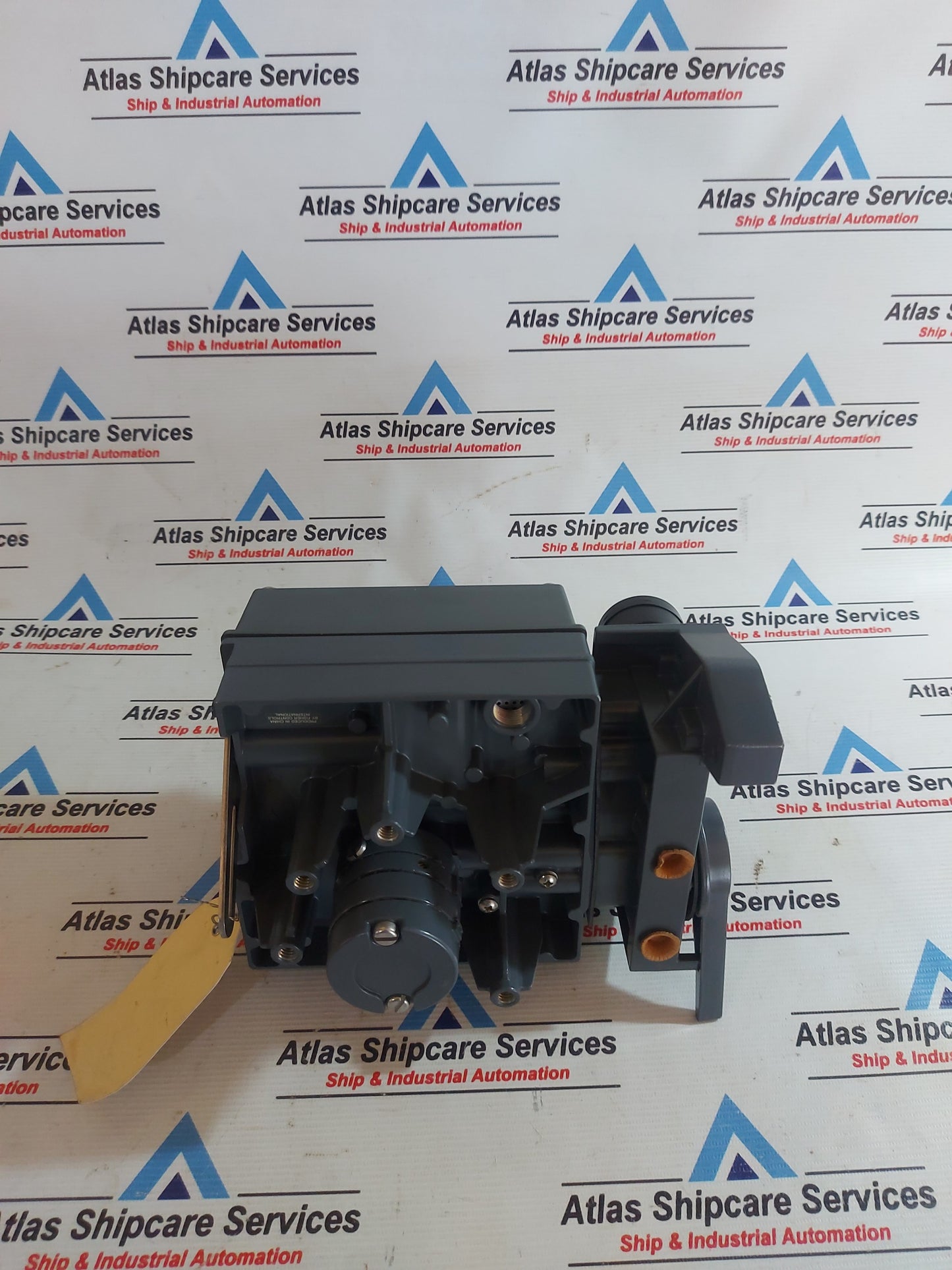 FISHER 3582 PNEUMATIC SINGLE-ACTING POSITIONER
