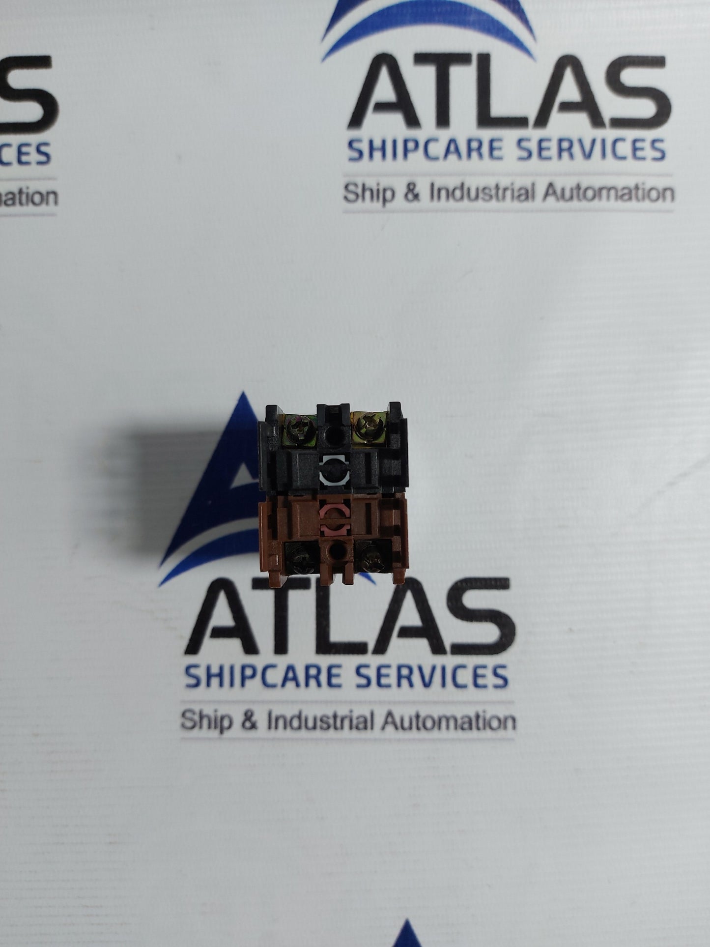 FUJI ELECTRIC AH22-J0A11A COMMAND SWITCH A522-J0A