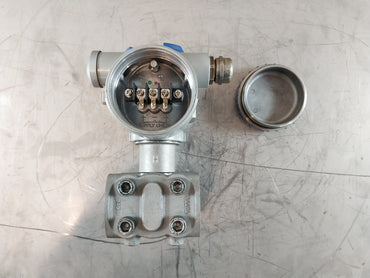 FUJI ELECTRIC FCX-AII FKCX33V5AKABYAA COMBUSTION AIR PRESSURE TRANSMITTER