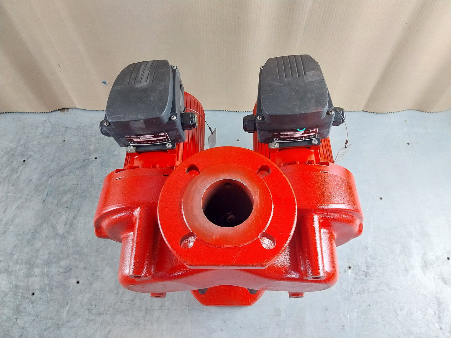 GRUNDFOS UPSD 65-180 F 340 96404863 TWIN HEAD COMMERCIAL CIRCULATOR PUMP 415V