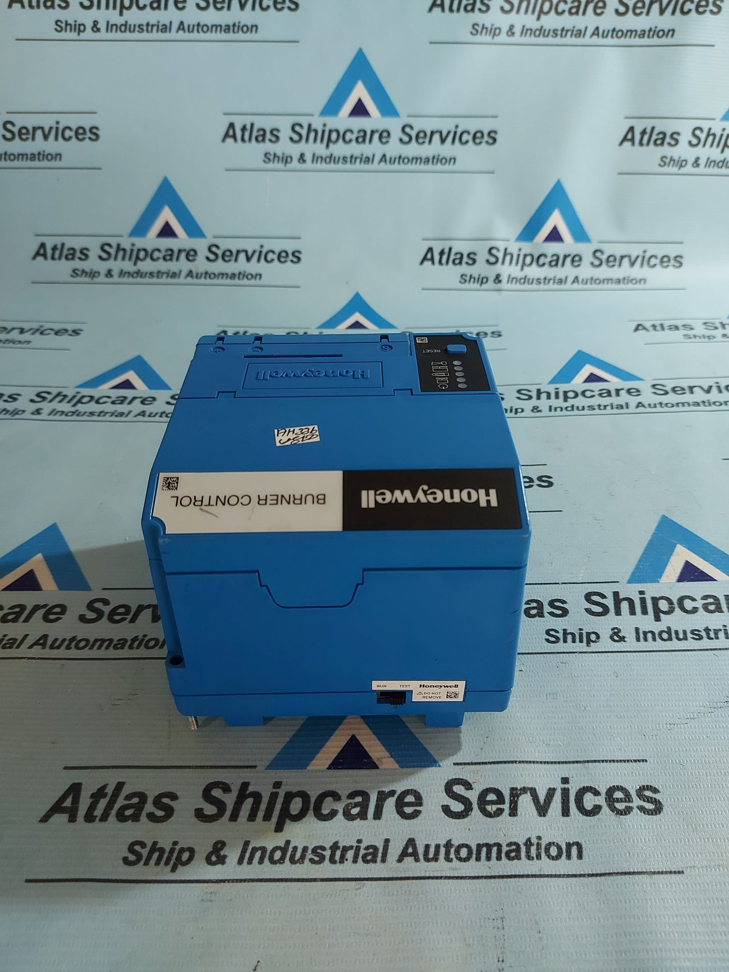 HONEYWELL EC7850A1072 230V BURNER CONTROL