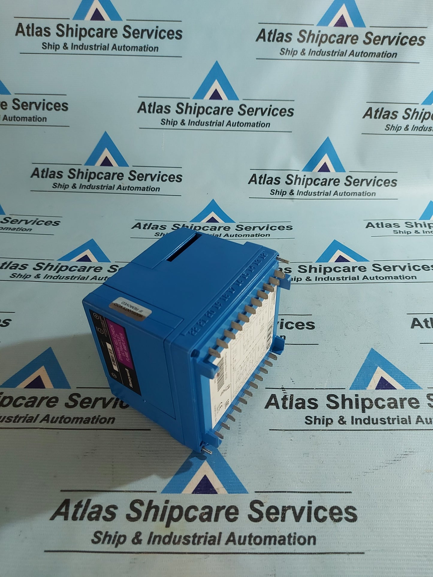 HONEYWELL EC7850A1072 230V BURNER CONTROL