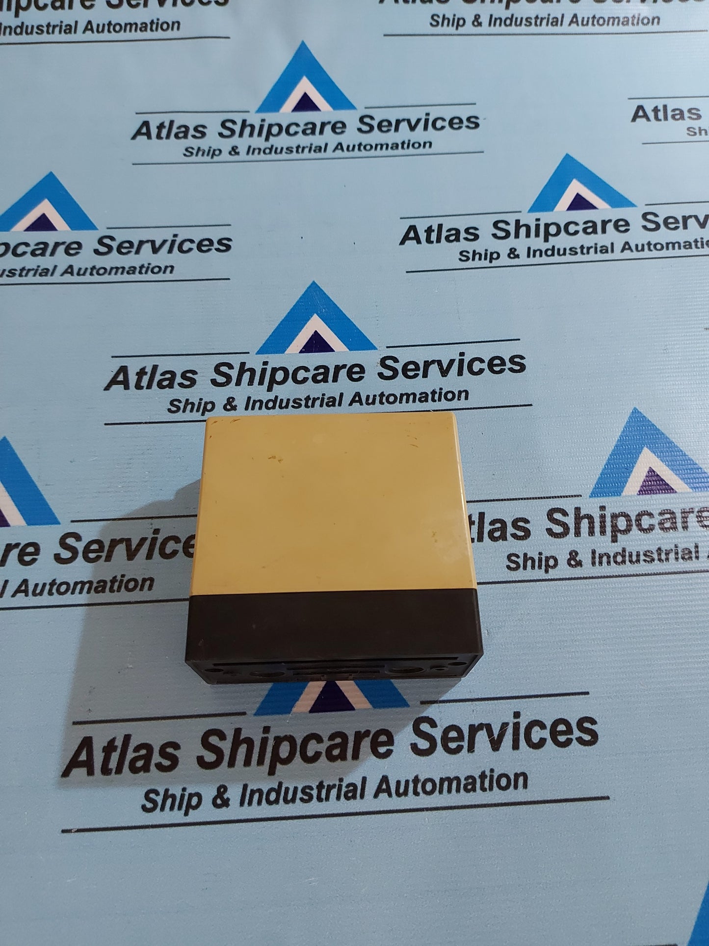 HONEYWELL R4343 E1014 FLAME DETECTOR RELAY