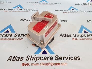 HUBBELL KILLARK FXS-2C TUMBLER SWITCH