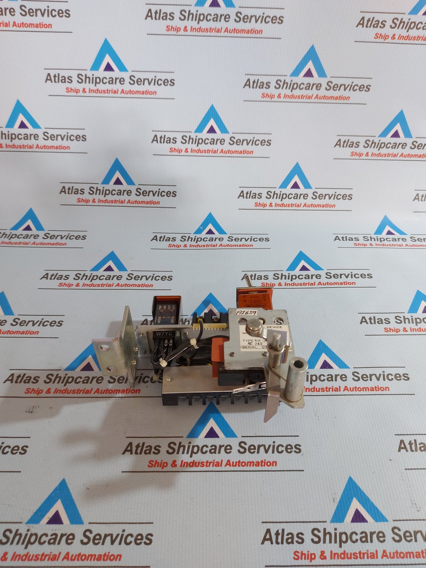 HYUNDAI AMH-220 CLOSING DEVICE