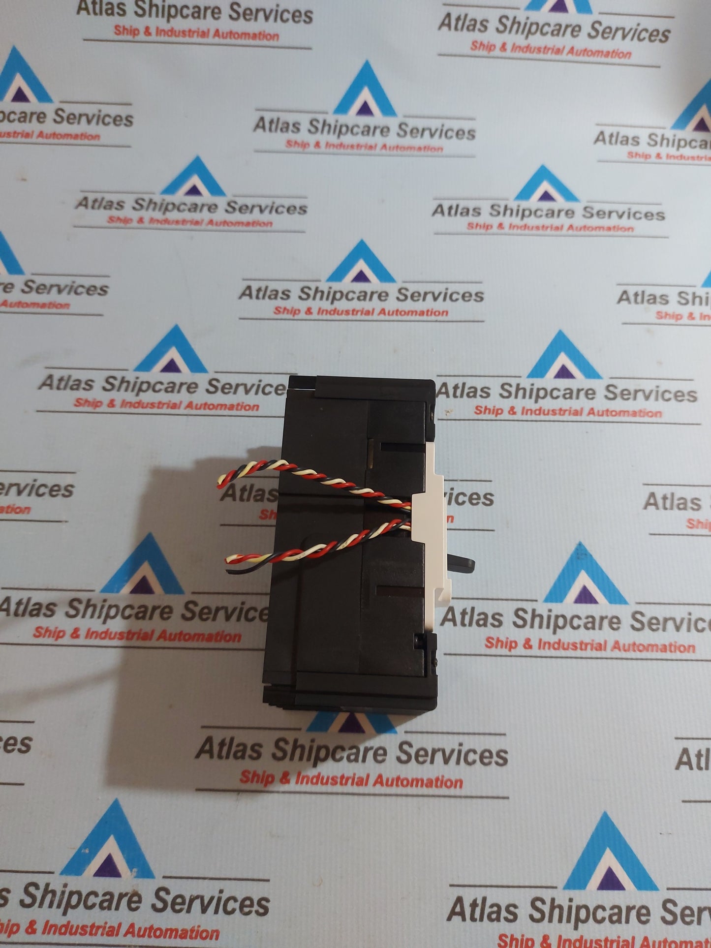 HYUNDAI HGM 30E MOLDED CASE CIRCUIT BREAKER 32AF 50/60Hz