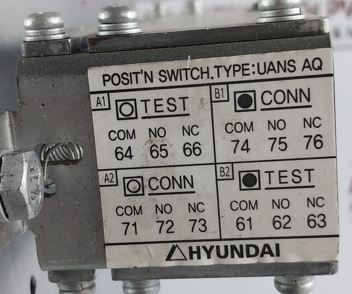 HYUNDAI UAN16A3B M1C1S168J AUTOMATIC CIRCUIT BREAKER 3 POLE 1600A