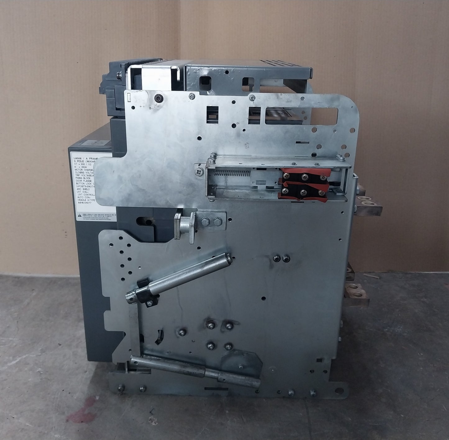 HYUNDAI UAN16A3B M1C1S168T AIR CIRCUIT BREAKER 3 POLE 1600A