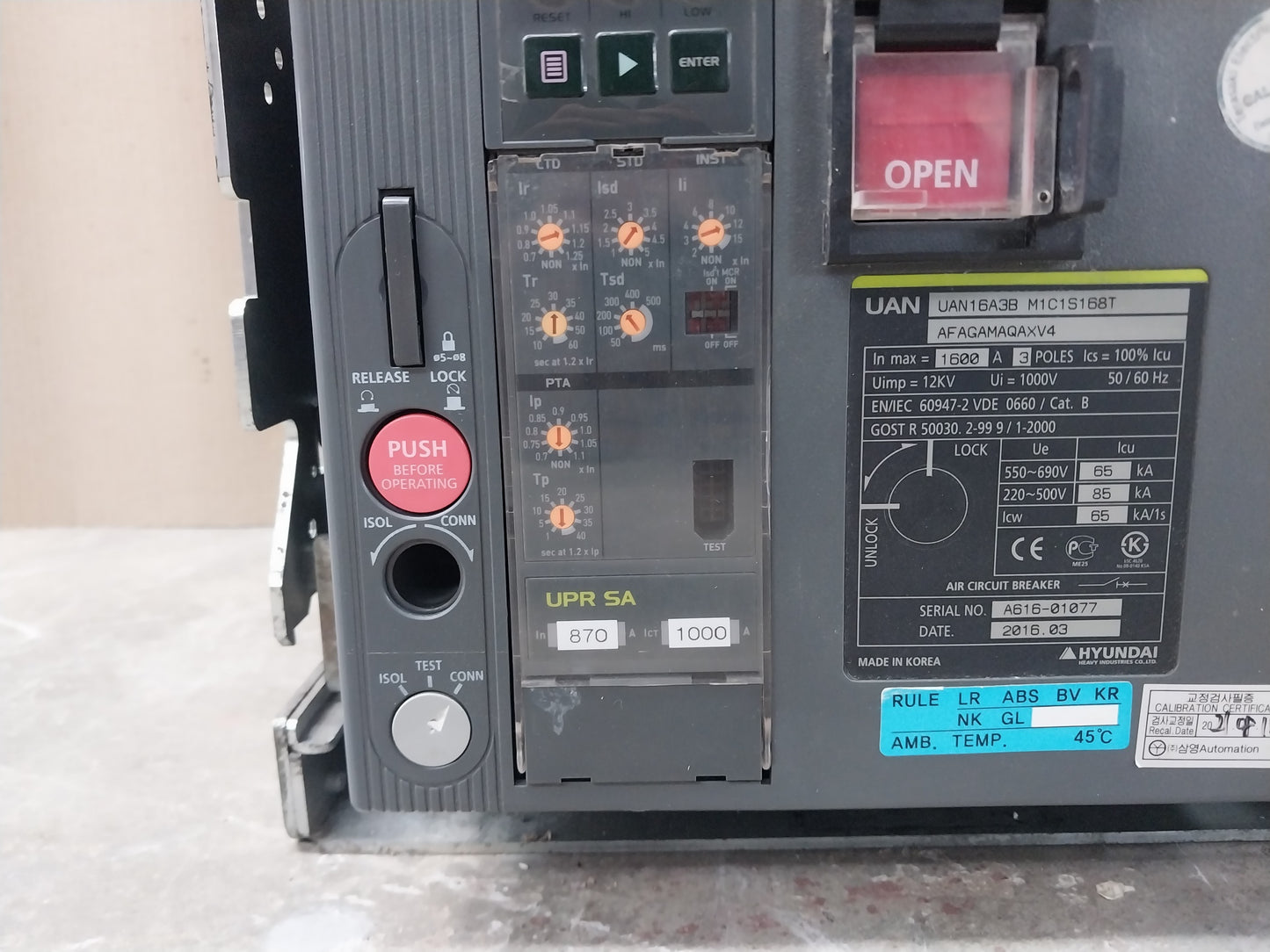 HYUNDAI UAN16A3B M1C1S168T AIR CIRCUIT BREAKER 3 POLE 1600A