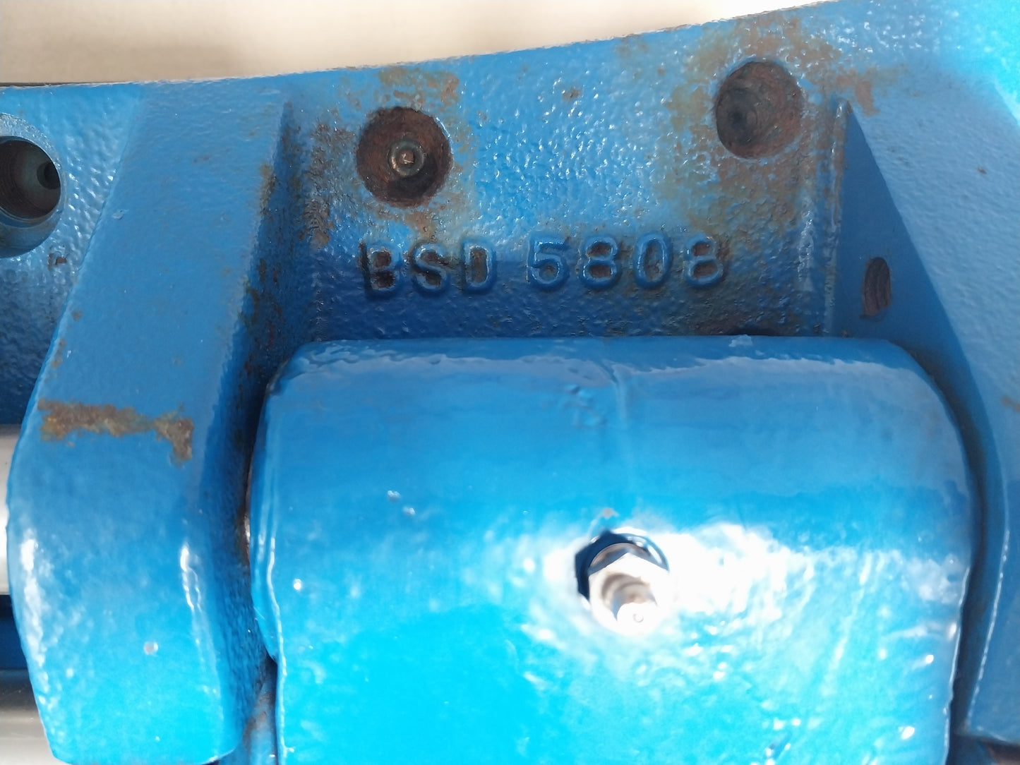 JOHNSON 60HHA-10MFRV-550321-01 CALIPER BRAKE