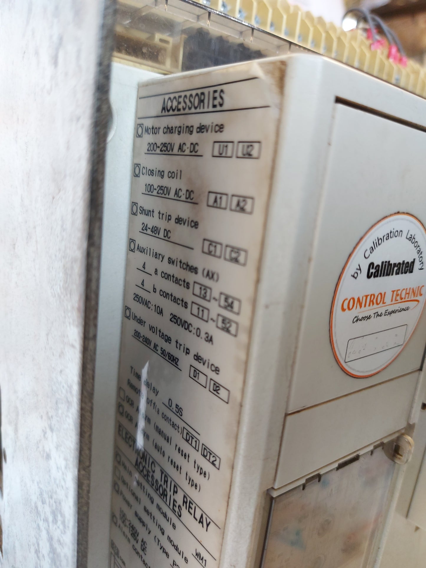 MITSUBISHI AE1600-SW LOW VOLTAGE AIR CIRCUIT BREAKER