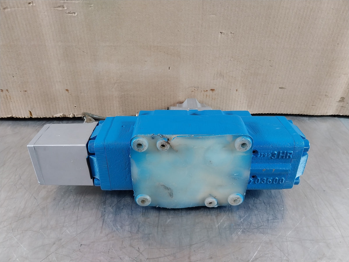 MOOG D061-8311 SERVO VALVE