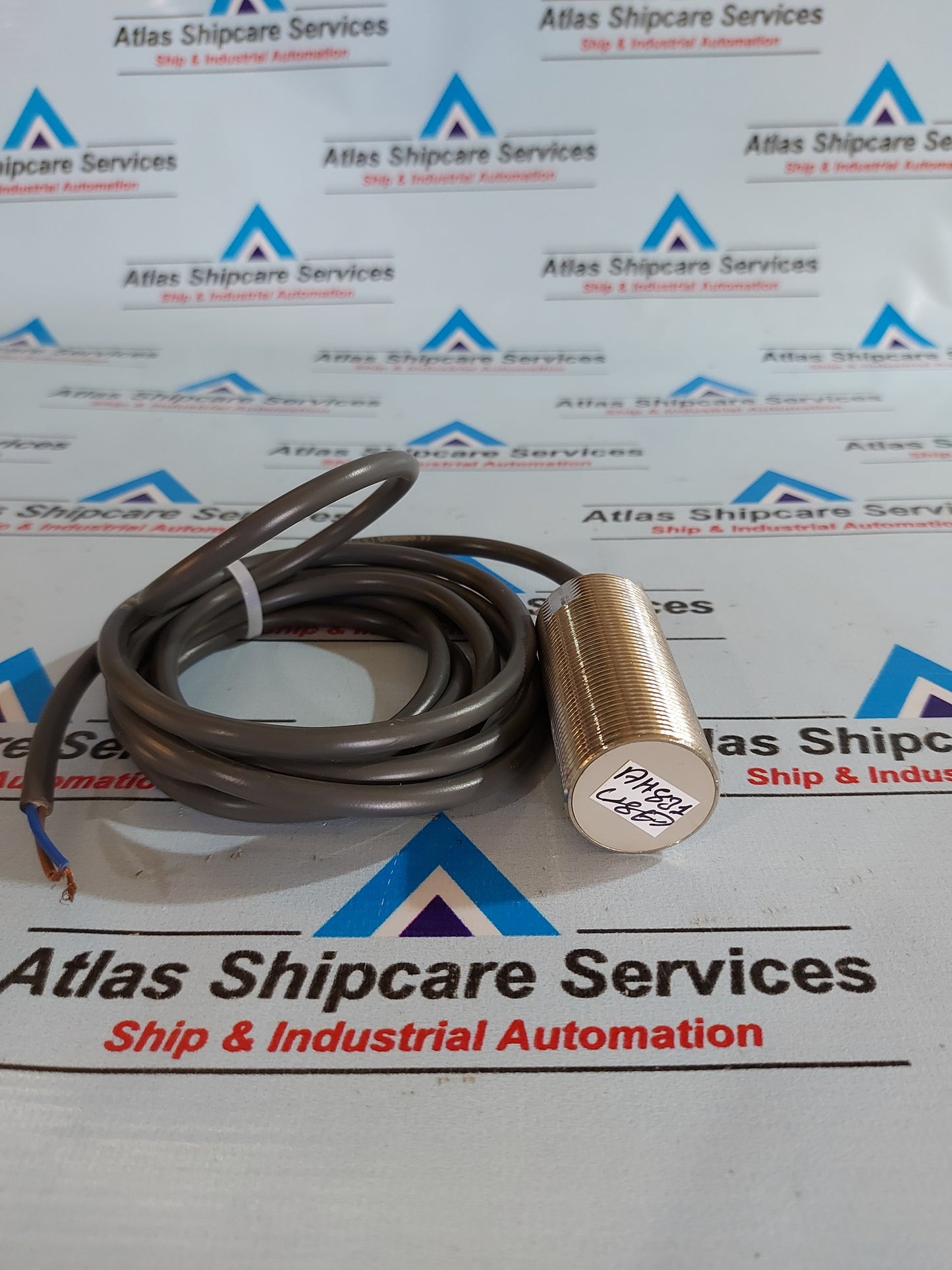 OMRON E2E2-X10Y1 PROXIMITY SENSOR