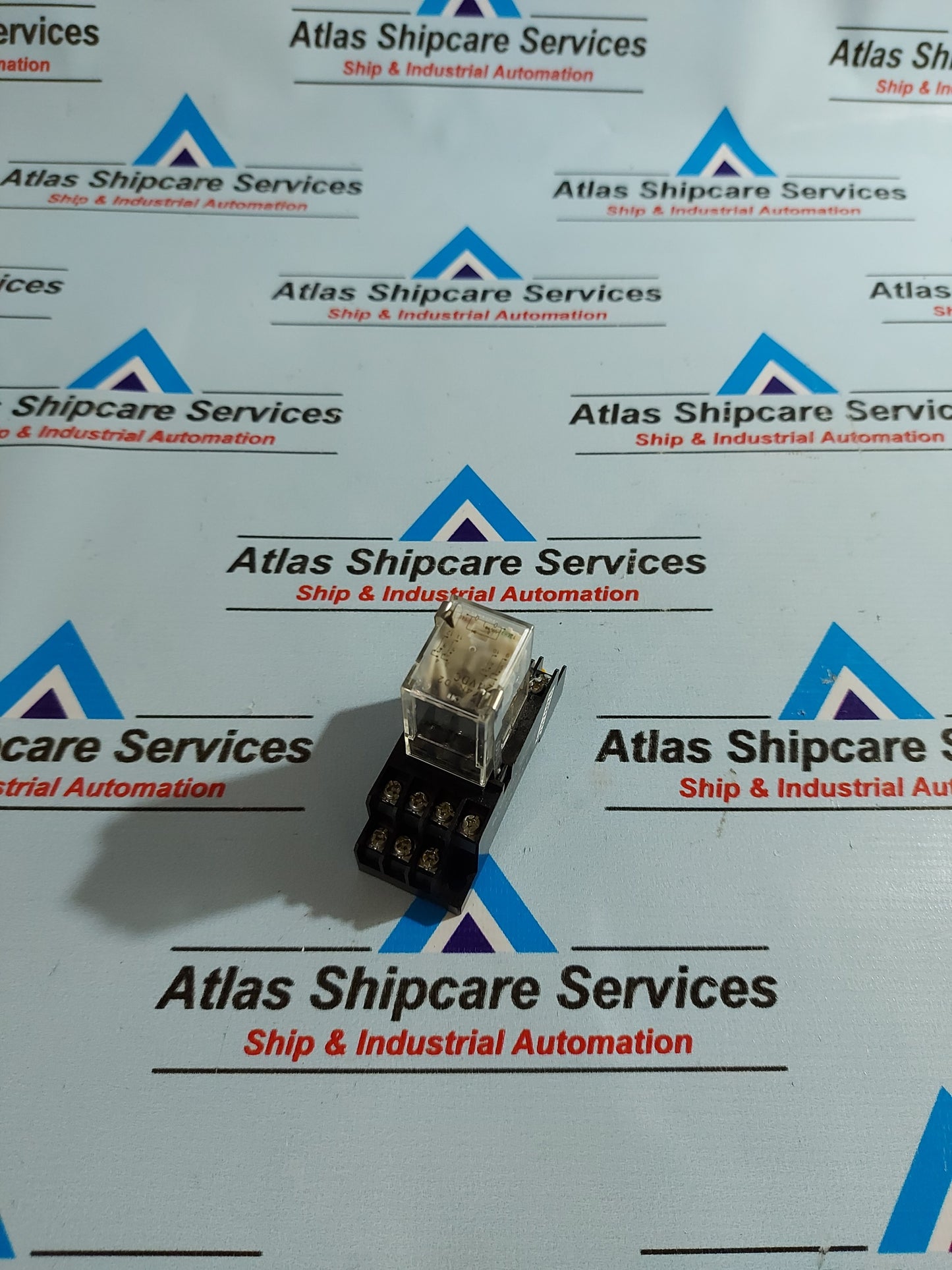 OMRON MY4N-D2 PLUG-IN POWER RELAY WITH SOCKET