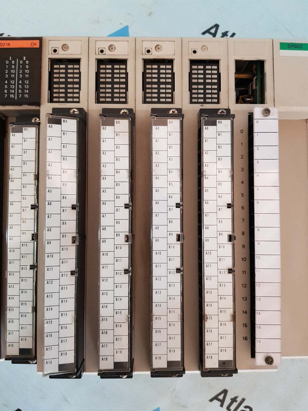 OMRON SYSMAC CVM1-CPU01-V2 PROGRAMMABLE CONTROLLER