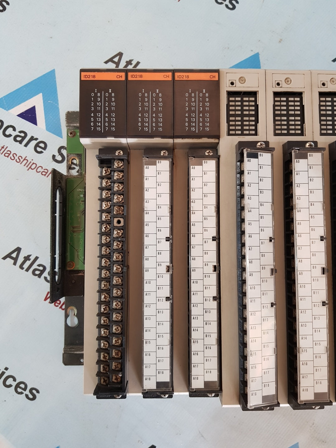 OMRON SYSMAC CVM1-CPU01-V2 PROGRAMMABLE CONTROLLER