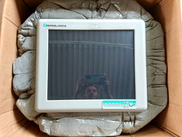 PEPPERL+FUCHS PC9719R-B1-Q3DC-XT1CF1LL-S0-N0 TOUCHSCREEN DISPLAY