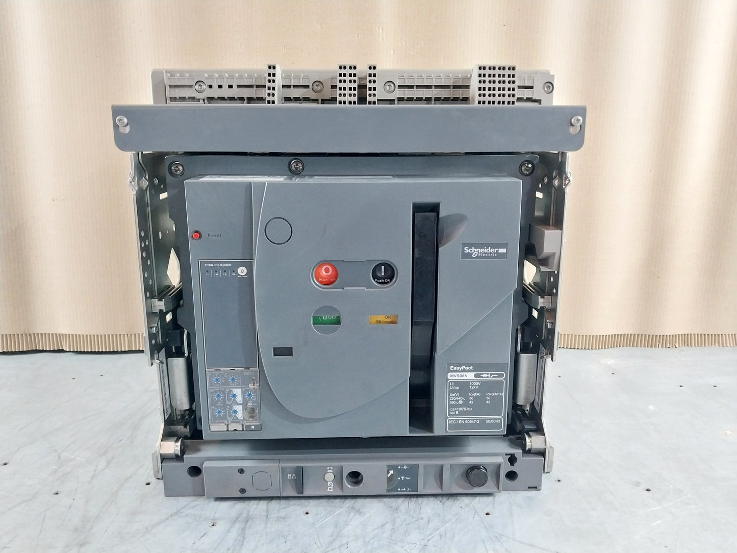 SCHNEIDER ELECTRIC EASYPACT MVS08N CIRCUIT BREAKER 800A 1000V 12kV