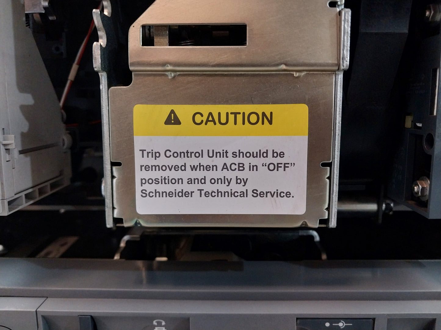SCHNEIDER ELECTRIC EASYPACT MVS08N CIRCUIT BREAKER 800A 1000V 12kV