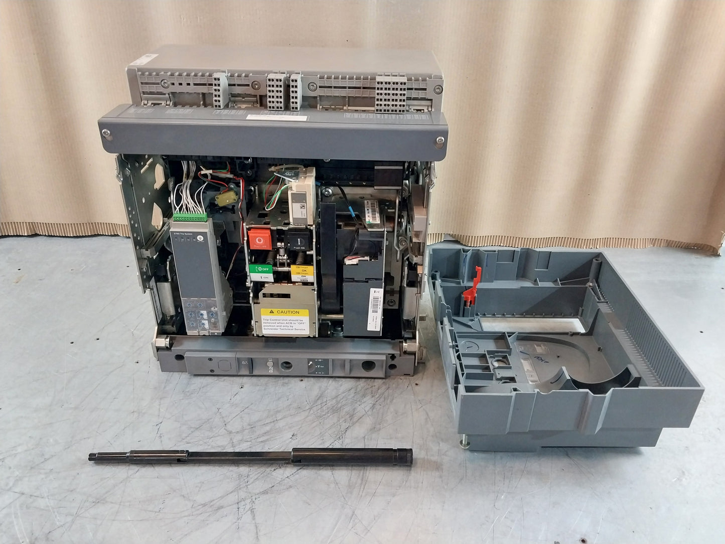 SCHNEIDER ELECTRIC EASYPACT MVS08N CIRCUIT BREAKER 800A 1000V 12kV
