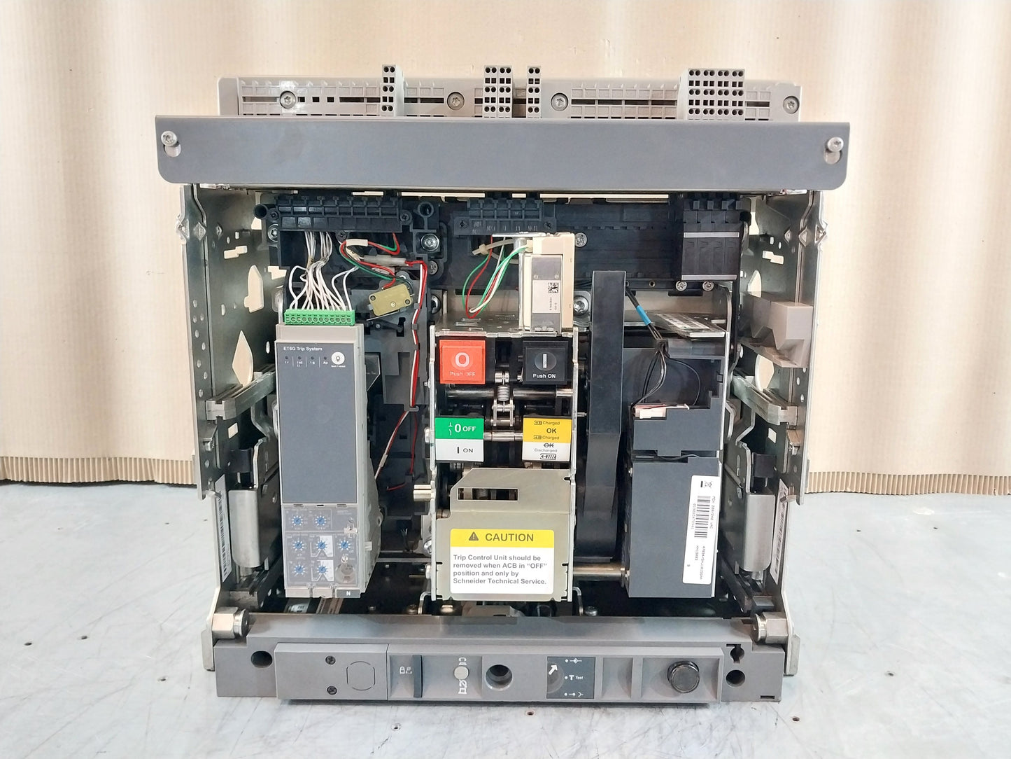SCHNEIDER ELECTRIC EASYPACT MVS08N CIRCUIT BREAKER 800A 1000V 12kV