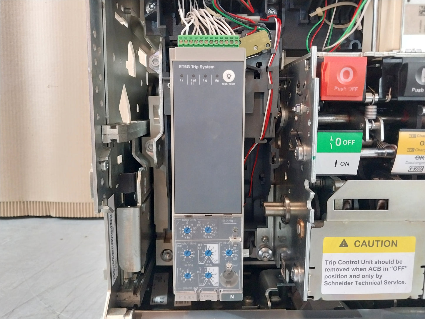 SCHNEIDER ELECTRIC EASYPACT MVS08N CIRCUIT BREAKER 800A 1000V 12kV