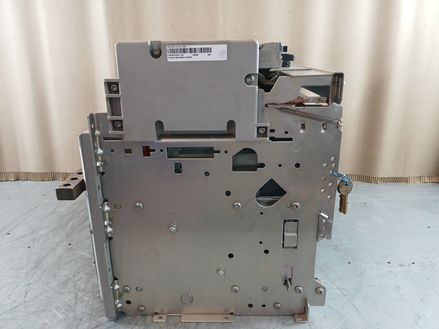 SCHNEIDER ELECTRIC MTZ2-40 H1 MASTERPACT CIRCUIT BREAKER 4000A 4 POLE