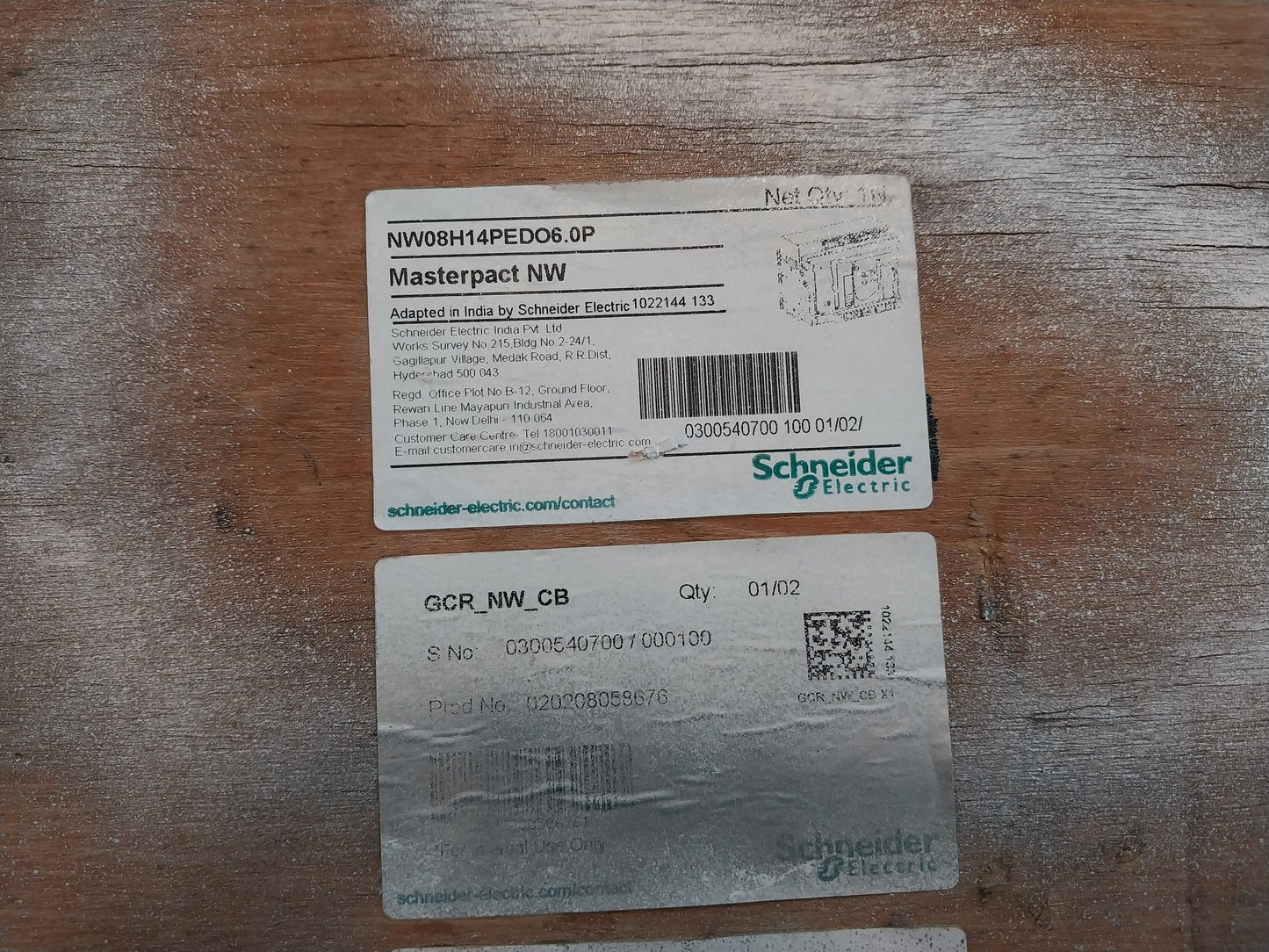 SCHNEIDER ELECTRIC NW08 H1 MASTERPACT CIRCUIT BREAKER 800A 4 POLE