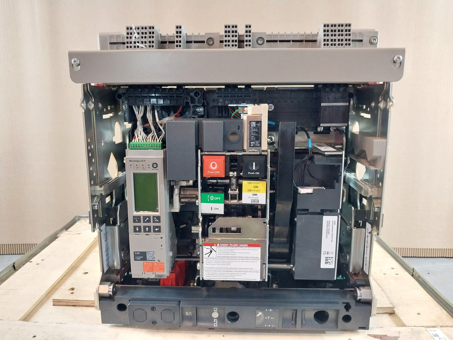 SCHNEIDER ELECTRIC NW10 H1 MASTERPACT CIRCUIT BREAKER 1000A 3 POLE