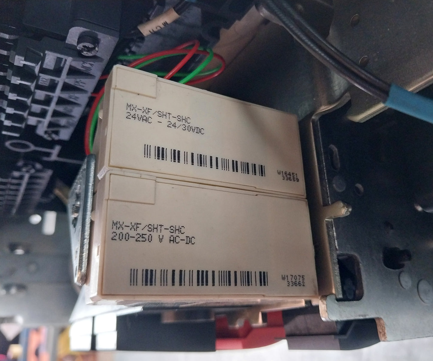 SCHNEIDER ELECTRIC NW32 H1 MASTERPACT CIRCUIT BREAKER 3200A 3 POLE